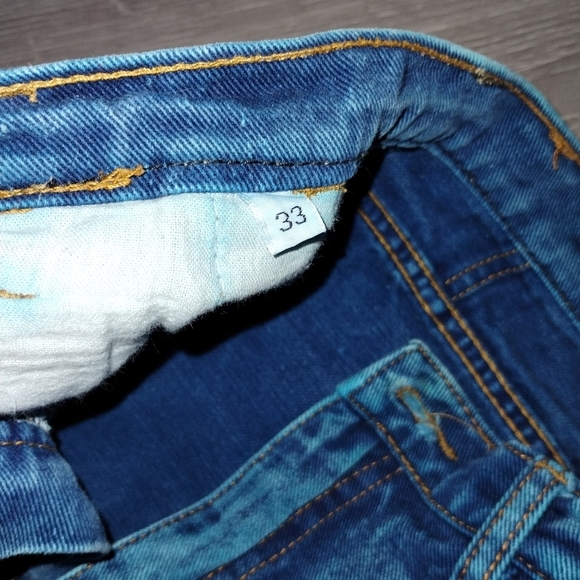 VINTAGE 80s Jordache acid wash jean shorts with pleated front - Picture 6 of 6